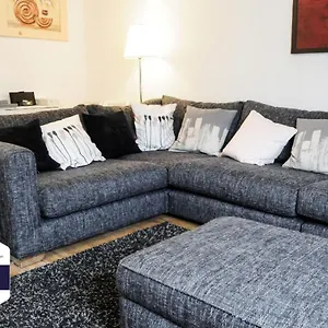 Apartamento Peaceful And Quiet In A Bustling, Edimburgo